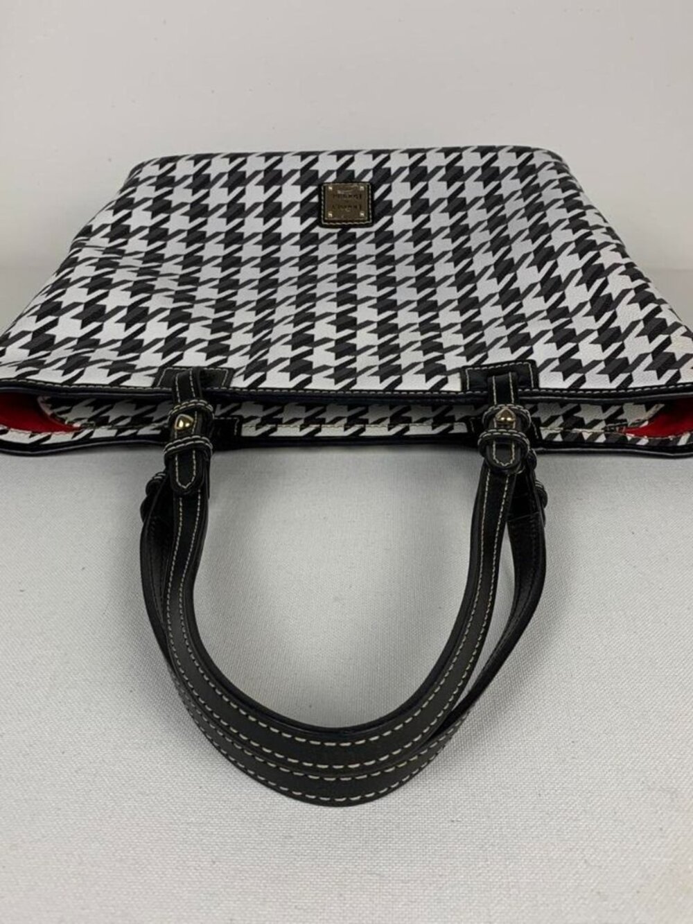 Good condition • Dooney & Bourke - Picture 6 of 8